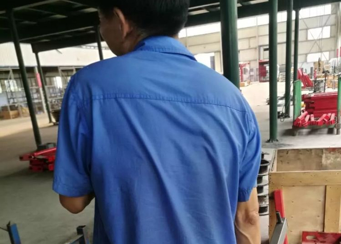 烈日下的擔當、高溫下的堅持